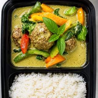 Green Curry Meatballs Platter